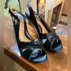 Sofft sandals size 9